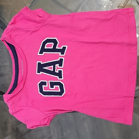 GAP 6-12month top. Worn once in great condition - Picture 1 of 1